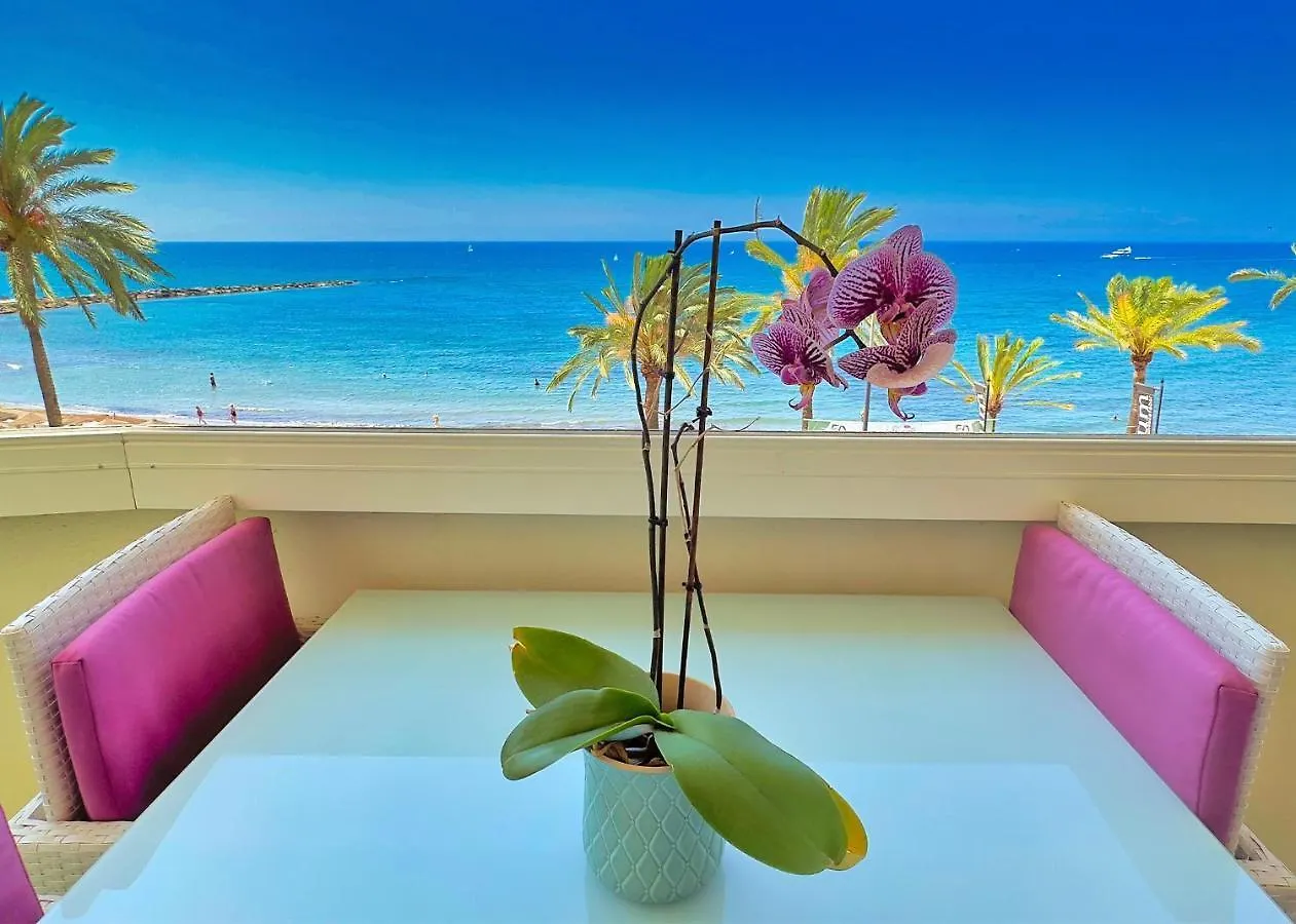 Ed. Larycorte 2D. Exclusive Sea Front Apartment In Marbella Center.
